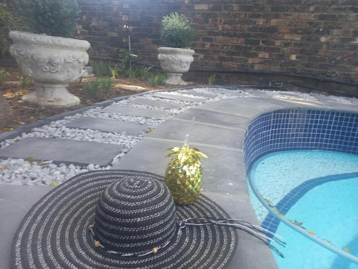 Homestay Serene Double Room With Private Bathroom Port Elizabeth South Africa